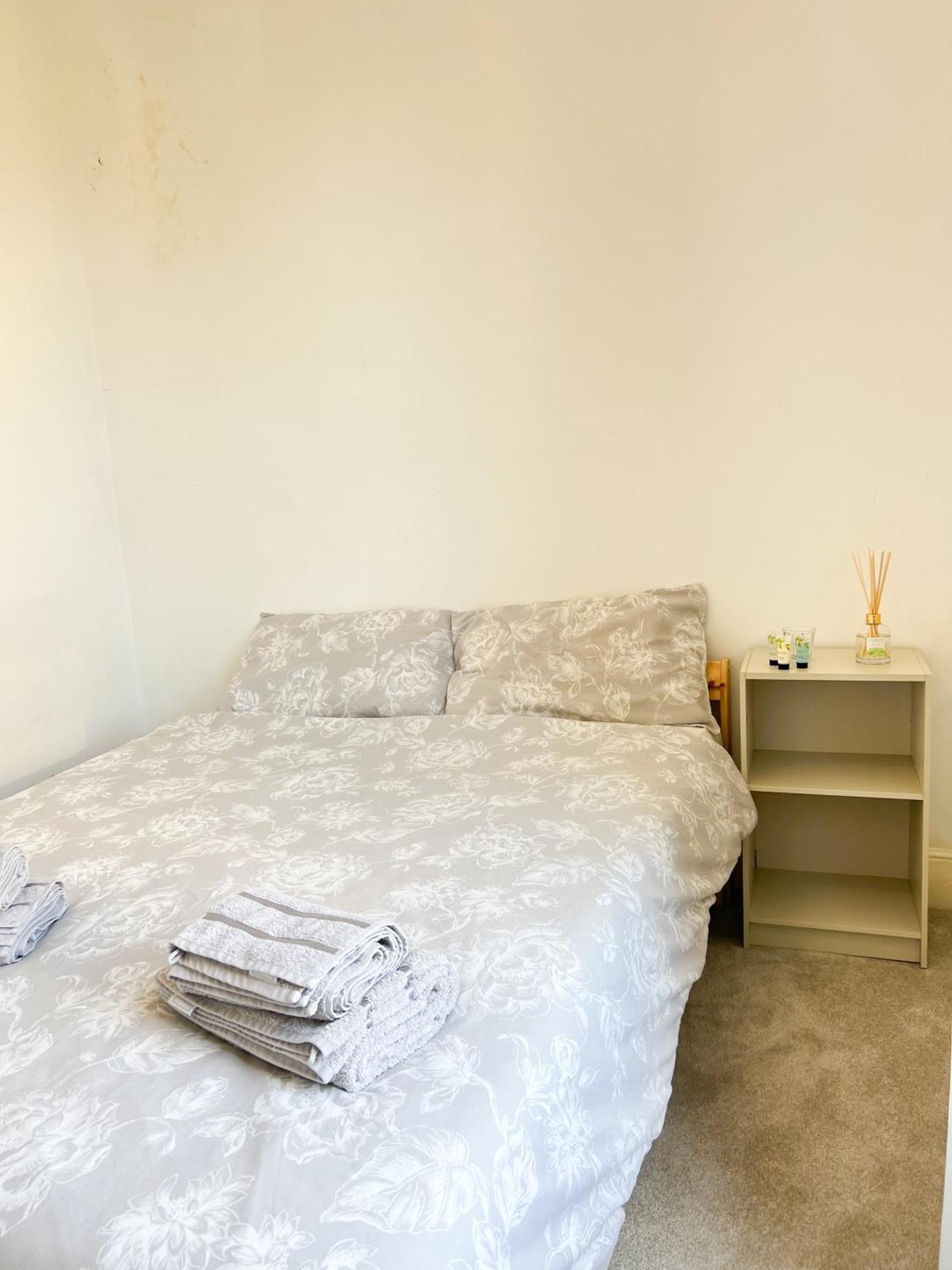Welcome 2 Bedrooms Flat In Wimbledon Londýn Exteriér fotografie
